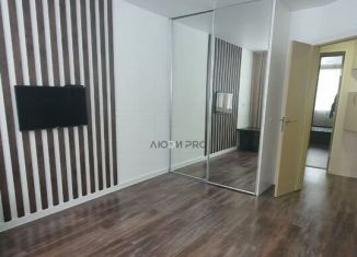 Продается двухкомнатная квартира, 44 м2, Киров, улица Физкультурников, 3