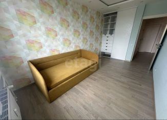 Сдам 3-комнатную квартиру, 80.7 м2, Ижевск, улица Холмогорова, 21А