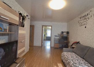 Продается 3-ком. квартира, 58.6 м2, Чайковский, улица Декабристов, 3