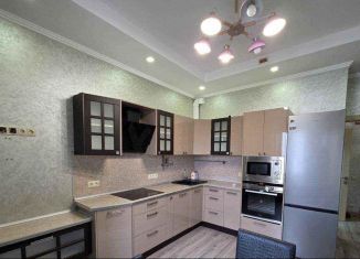 Сдам в аренду 1-комнатную квартиру, 38 м2, Москва, улица Маршала Захарова, 3