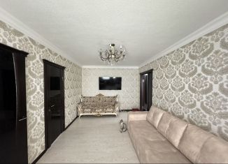 Продается 3-ком. квартира, 58 м2, Грозный, улица М.Д. Миллионщикова, 43