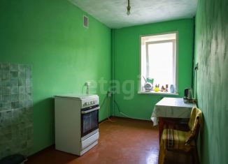 Продам 3-ком. квартиру, 60 м2, Череповец, улица Моченкова, 14А