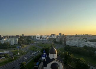 Продам 3-ком. квартиру, 82 м2, Санкт-Петербург, Ленинский проспект, 114