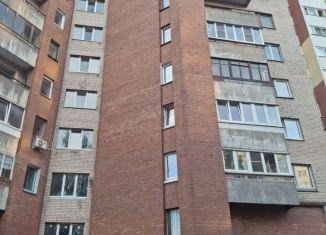 Сдам в аренду 3-ком. квартиру, 73.9 м2, Санкт-Петербург, проспект Стачек, 105к2Г, метро Юго-Западная