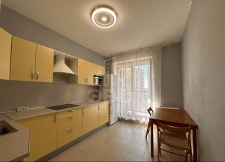 Сдаю в аренду 1-комнатную квартиру, 35 м2, Мурино, бульвар Менделеева, 8