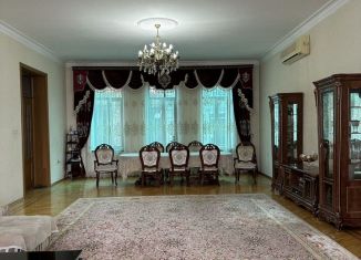 Продается дом, 282 м2, Махачкала, улица Кадрии Темирбулатовой, 16А