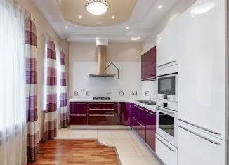 Сдаю в аренду трехкомнатную квартиру, 100 м2, Санкт-Петербург, Невский проспект, 88