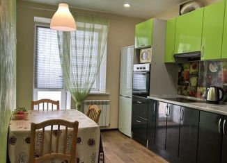 Сдам двухкомнатную квартиру, 51 м2, Тольятти, улица Полякова, 28А