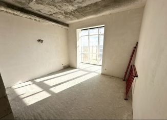 Продается трехкомнатная квартира, 136 м2, Грозный, улица Шейха Дени Арсанова, 50