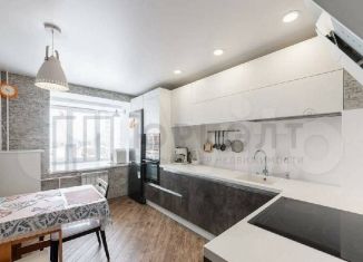 Сдаю в аренду 3-комнатную квартиру, 87 м2, Свердловская область, улица Шейнкмана, 110