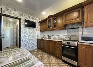 Сдам 2-комнатную квартиру, 60 м2, Казань, Ново-Светлая улица, 16