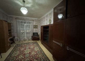 Сдается двухкомнатная квартира, 54 м2, Волгоградская область, улица Тракторостроителей, 1