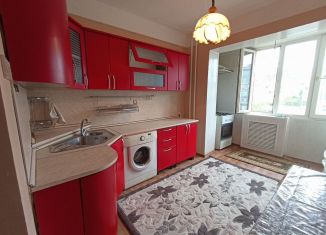 Сдаю в аренду двухкомнатную квартиру, 47 м2, Махачкала, проспект Али-Гаджи Акушинского, 6