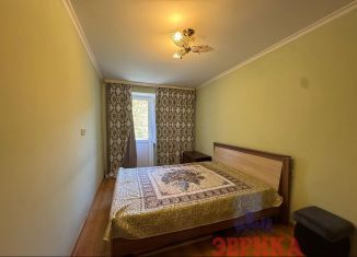 Аренда 2-комнатной квартиры, 54 м2, Крымск, улица Карла Либкнехта, 19А