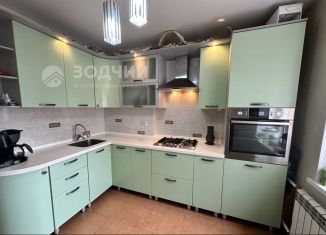 Сдается в аренду 3-ком. квартира, 70 м2, Чебоксары, улица Энтузиастов, 23