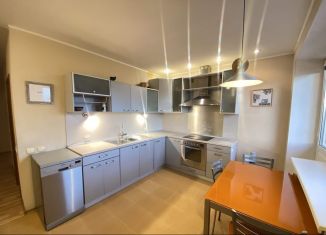 Сдаю в аренду двухкомнатную квартиру, 73 м2, Архангельская область, проспект Ломоносова, 64