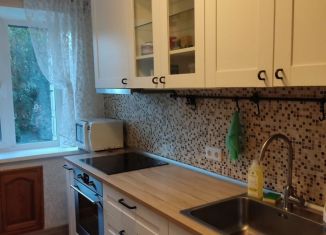 1-комнатная квартира в аренду, 38 м2, Новосибирская область, улица Титова, 1