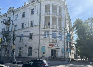 Сдам 2-ком. квартиру, 55 м2, Таганрог, Петровская улица, 78