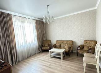 Сдам четырехкомнатную квартиру, 86 м2, Махачкала, проспект Гамидова, 21