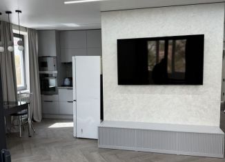 Сдается в аренду 2-комнатная квартира, 45.6 м2, Махачкала, улица Гагарина, 21