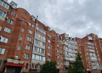 Сдача в аренду трехкомнатной квартиры, 86 м2, Самарская область, улица Маршала Жукова, 1Б