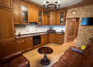 Сдам в аренду 3-ком. квартиру, 125 м2, Нижегородская область, Ошарская улица, 17