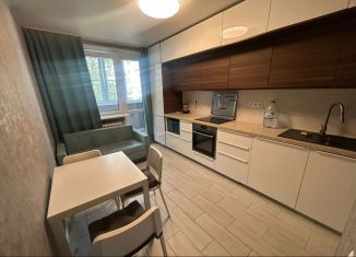 Сдача в аренду 2-комнатной квартиры, 55 м2, Москва, улица Марьинский Парк, 41к1