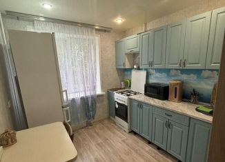 Сдается в аренду 1-комнатная квартира, 36 м2, Зеленодольск, Дальняя улица, 23