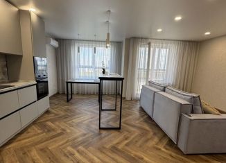 Сдается в аренду 2-ком. квартира, 75 м2, Удмуртия, улица 40 лет Победы, 123