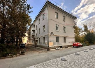 Сдам однокомнатную квартиру, 32.5 м2, Екатеринбург, улица Чапаева, 66А