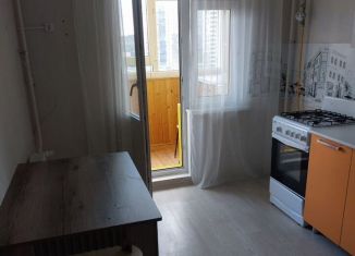 Сдаю в аренду 1-комнатную квартиру, 39 м2, Зеленодольск, проспект Строителей, 28