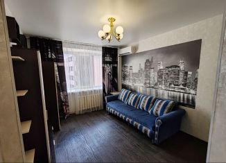 Сдам 1-комнатную квартиру, 33 м2, Аксай, Садовая улица, 16