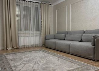 Сдается двухкомнатная квартира, 68 м2, Чечня, улица Муслима Г. Гайрбекова, 68к3