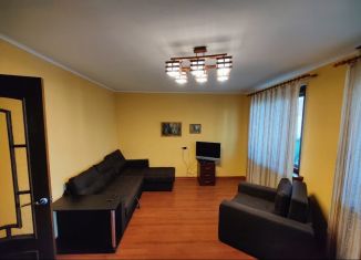 Аренда 3-ком. квартиры, 74 м2, Тюмень, Холодильная улица, 11