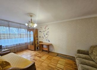 Сдам в аренду 1-ком. квартиру, 32 м2, Кисловодск, улица Героев Медиков, 22