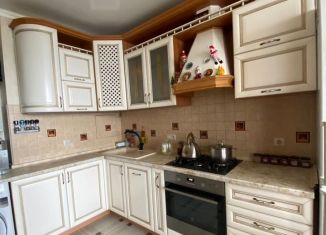 Продажа трехкомнатной квартиры, 64.4 м2, Орёл, улица Маринченко, 19