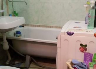 Трехкомнатная квартира на продажу, 56 м2, Красноярский край, улица Нансена, 118