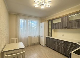 Продам 2-ком. квартиру, 59.7 м2, Вологодская область, Козлёнская улица, 113