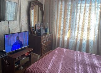 Продам трехкомнатную квартиру, 62.7 м2, Майкоп, улица Карла Маркса, 10