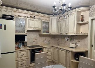 Продам трехкомнатную квартиру, 72.4 м2, Вологодская область, Октябрьский проспект, 57Бк1