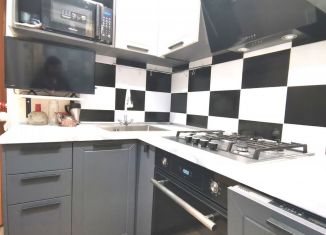 Продается двухкомнатная квартира, 44 м2, Мурманск, Кольский проспект, 143