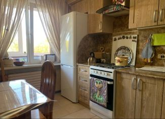 Продам 3-комнатную квартиру, 64 м2, Вологодская область, проспект Победы, 195