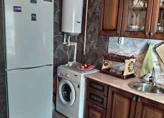 Продается четырехкомнатная квартира, 67 м2, Хасавюрт, улица Аскерханова, 12