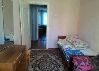 Аренда трехкомнатной квартиры, 56 м2, Кириши, улица Мира, 14