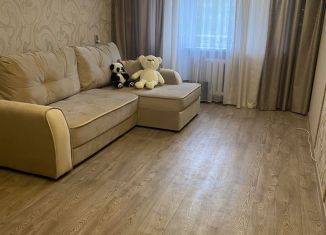 Сдаю 1-ком. квартиру, 42 м2, Гусь-Хрустальный, улица Муравьёва-Апостола, 15А