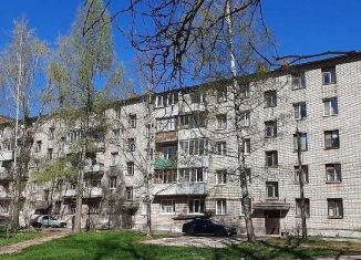 Продается трехкомнатная квартира, 52.5 м2, Бокситогорск, улица Вишнякова, 25