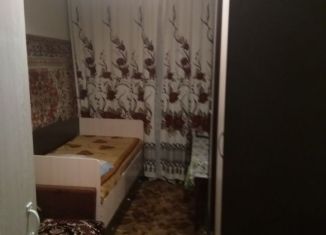 Продам 2-комнатную квартиру, 46.5 м2, Зверево, улица Обухова, 47А