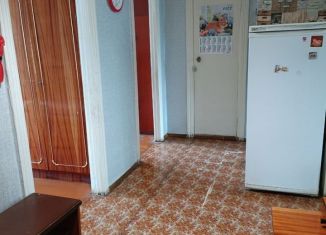 Продается трехкомнатная квартира, 60.7 м2, Котельнич, Яранская улица, 1