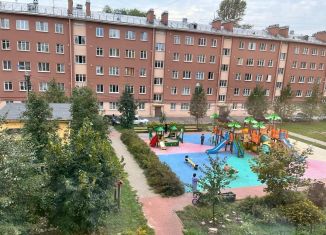 Продажа 3-ком. квартиры, 64 м2, Санкт-Петербург, улица Ткачей, 48, улица Ткачей