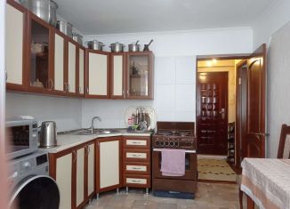 Продается 1-комнатная квартира, 35 м2, Нальчик, улица Щаденко, 23, район Богданка